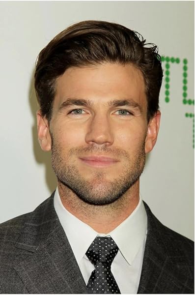 Austin Stowell